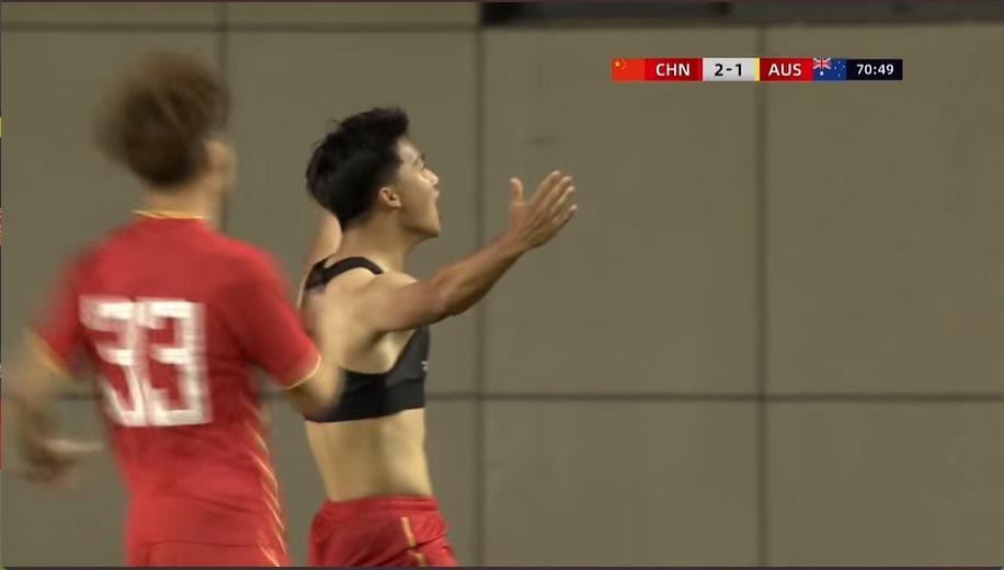 脫衣慶祝！梁仕宇頭球接力破門，國少3-1領先澳大利亞U16