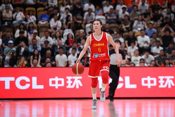 攻防俱佳！王思雨15分鐘8中6砍全場最高17分加3助3斷1帽 三分3中3