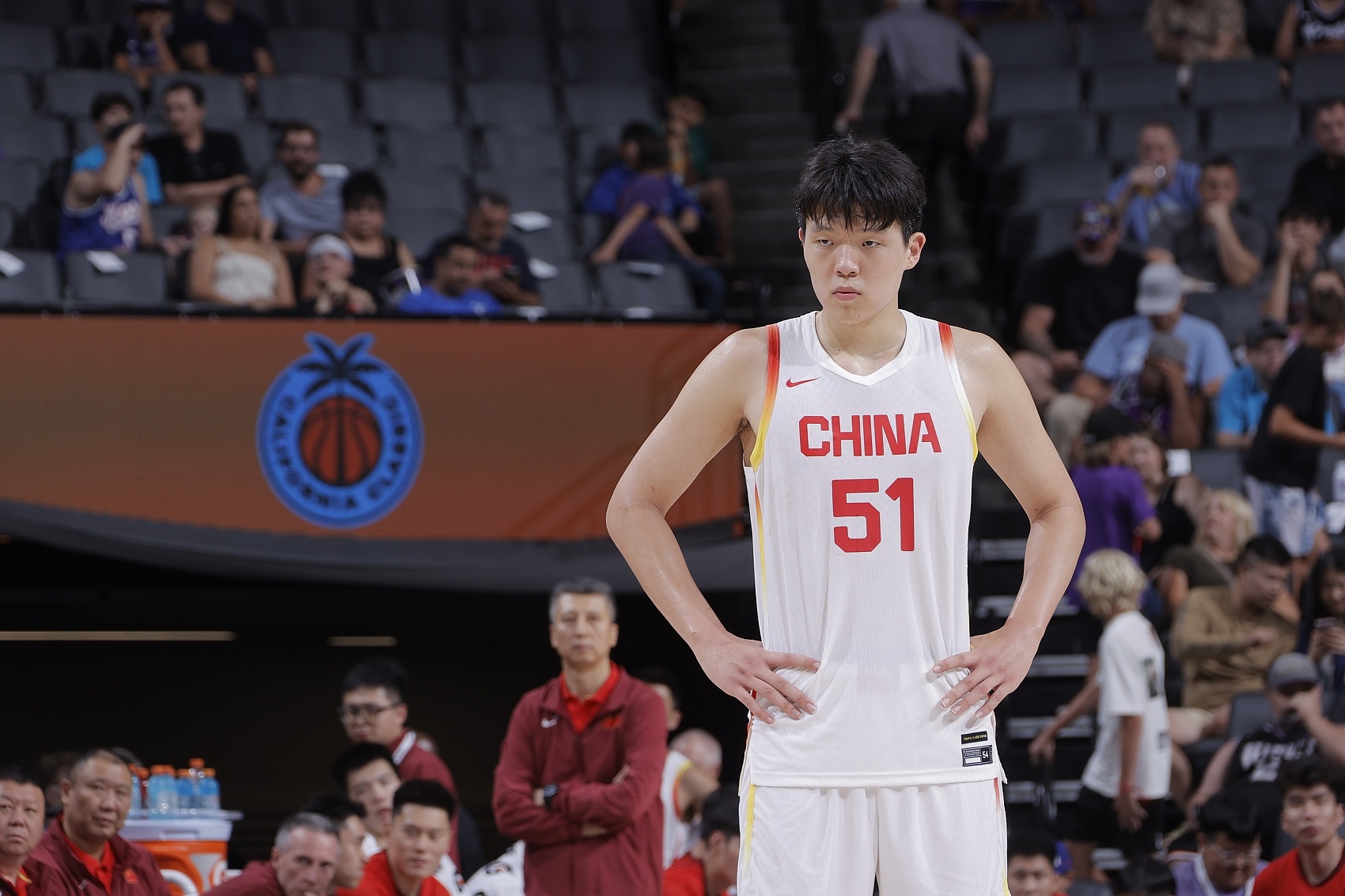 付政浩：青島今夏定期向國家隊(duì)匯報(bào)楊瀚森情況 承諾及時(shí)響應(yīng)號(hào)召