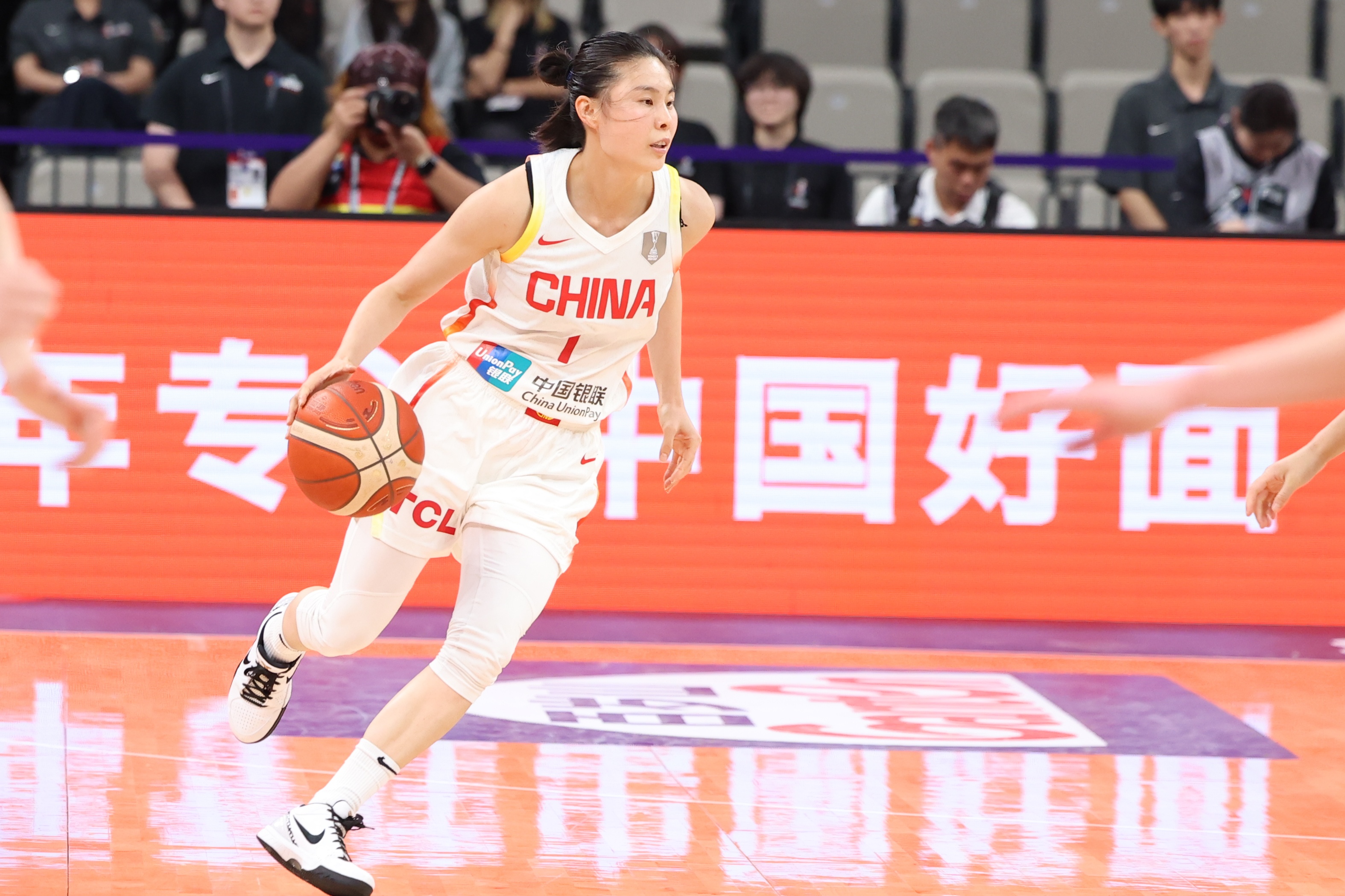 傳射俱佳！王思雨半場9分鐘3中3貢獻11分5助 罰球7中5