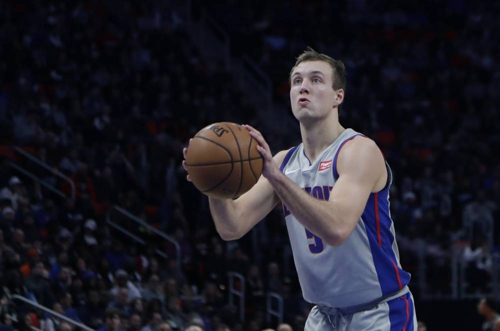 101人效力過老鷹和活塞 為NBA任意兩隊共享球員的最高記錄
