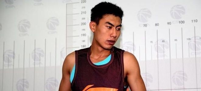 僅打1年就退役了！十年前今天：方君磊成為CBA歷史第一位選秀狀元