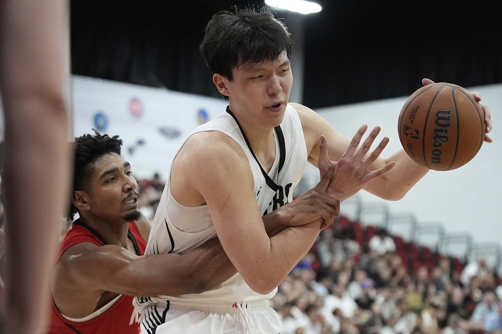 隊(duì)記：楊瀚森不了解NBA的風(fēng)格 低位運(yùn)球不能超過2次否則會被拍走