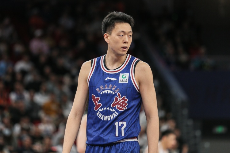 北京男籃名宿張敬東之子 京媒：首鋼隊(duì)今天為張知垚完成了注冊