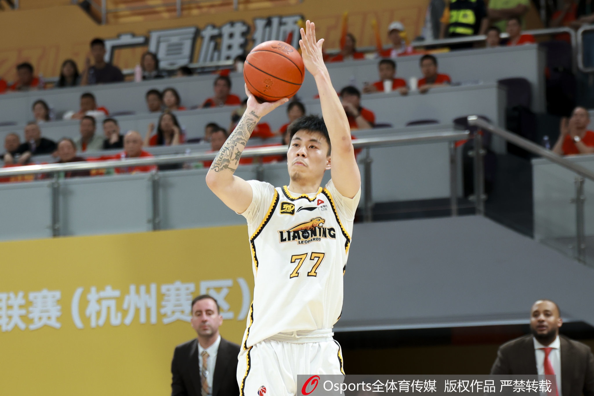 轉(zhuǎn)投上海？媒體人：有傳言稱張鎮(zhèn)麟轉(zhuǎn)會費達到8000萬甚至是1.5億