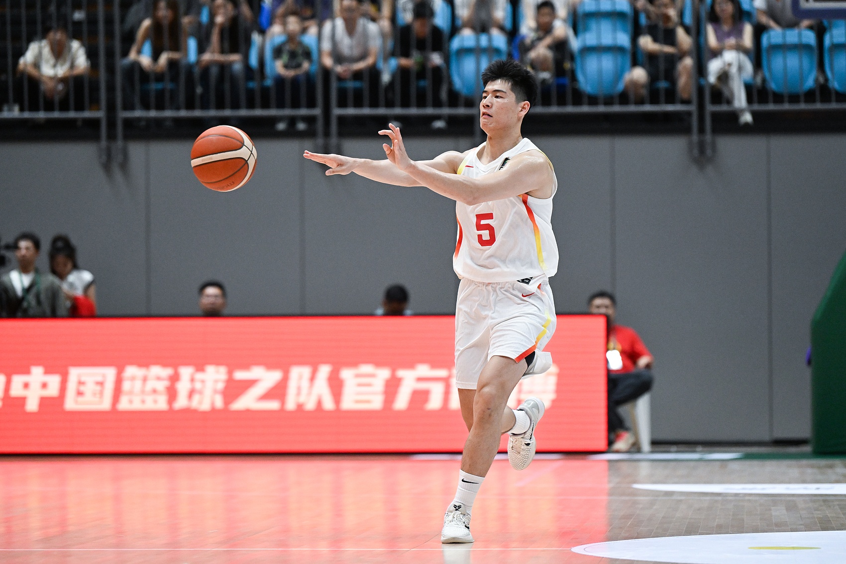 媒體人：陳家政可去NCAA鍛煉 像他這樣的球員 大學(xué)球隊(duì)會喜歡的
