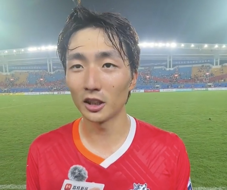 南通隊(duì)10勝2平位列蘇超常規(guī)賽第一，隊(duì)長(zhǎng)：我們的目標(biāo)就是冠軍