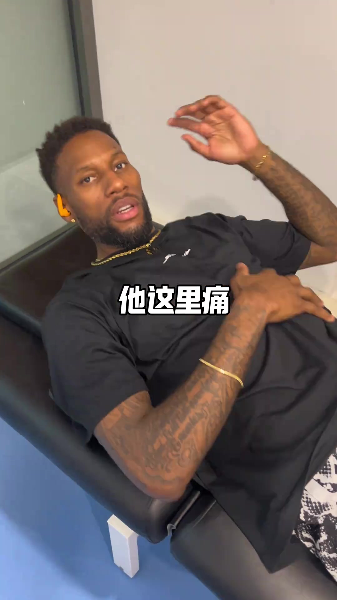 肋骨一動就疼&疑似骨裂/左膝腫脹！威姆斯：我輩子不會再打拳擊了